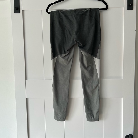 Diadora Grey Colour Block Mid Rise Leggings - Picture 5 of 5